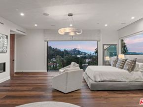 4733 Bonvue Avenue, Los Angeles CA 90027