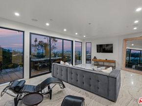 4733 Bonvue Avenue, Los Angeles CA 90027