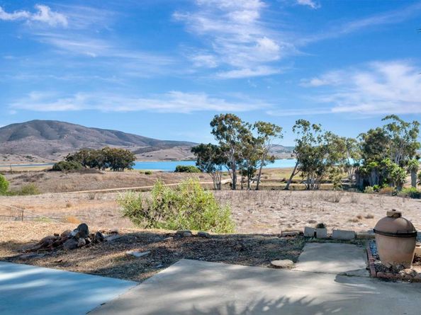 9421 Avenida Acero, Spring Valley CA 91977