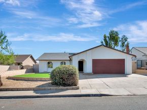 9421 Avenida Acero, Spring Valley CA 91977