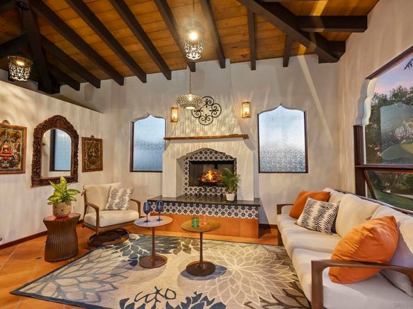 2103 Sunnyside Ave, El Cajon CA 92019