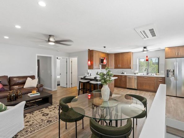 2103 Sunnyside Ave, El Cajon CA 92019