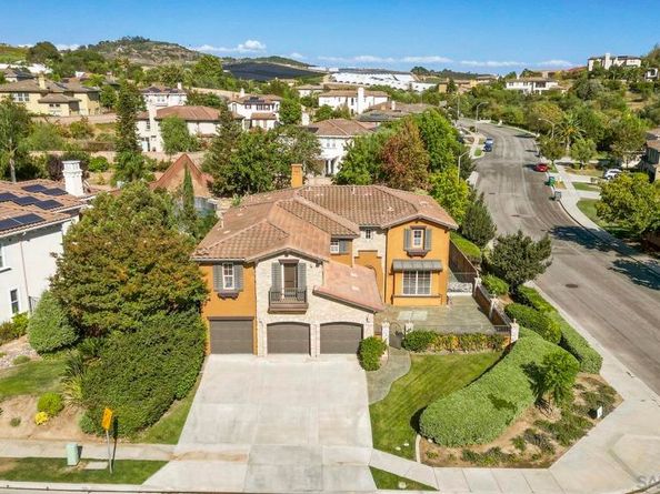 5545 Nanday Ct, Oceanside CA 92057