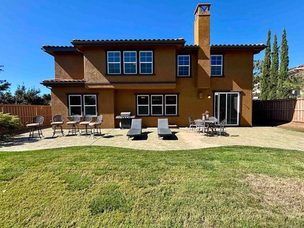 5545 Nanday Ct, Oceanside CA 92057