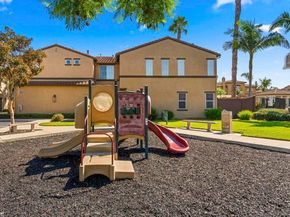 625 Sumner Way 4, Oceanside CA 92058