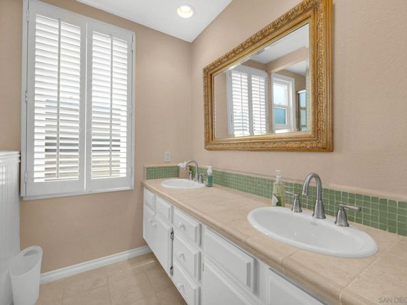 40 Brena, Irvine CA 92620