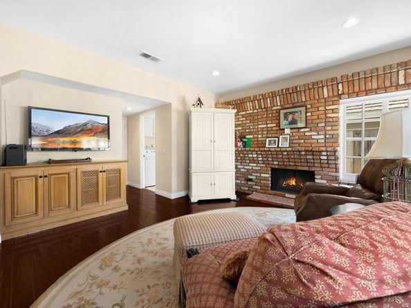 40 Brena, Irvine CA 92620