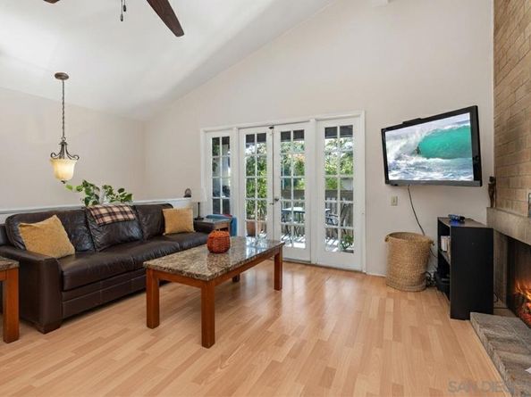 6028 Gaines St, San Diego CA 92110