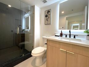 425 W Beech St 1706, San Diego CA 92101