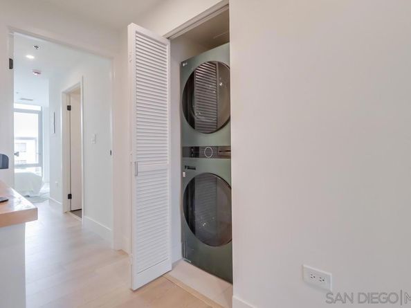 425 W Beech St 1706, San Diego CA 92101