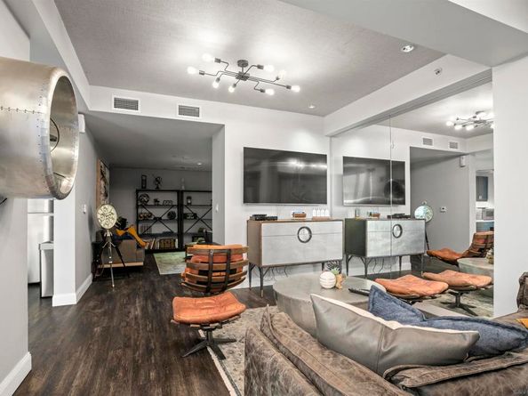 1150 J St. 111, San Diego CA 92101