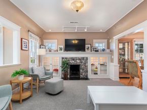 2544 Juan St, San Diego CA 92110
