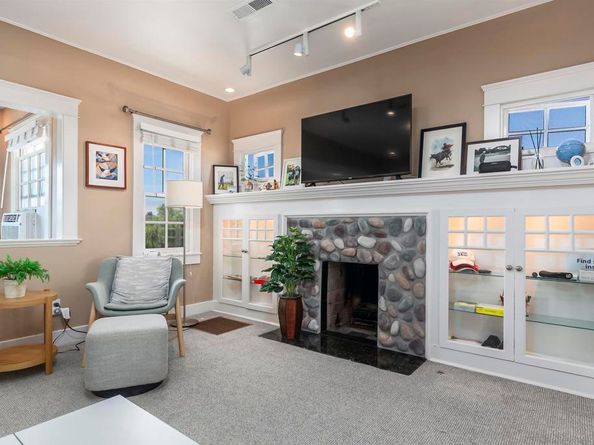 2544 Juan St, San Diego CA 92110