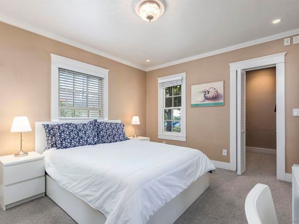 2544 Juan St, San Diego CA 92110
