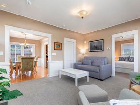 2544 Juan St, San Diego CA 92110