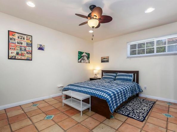 2544 Juan St, San Diego CA 92110