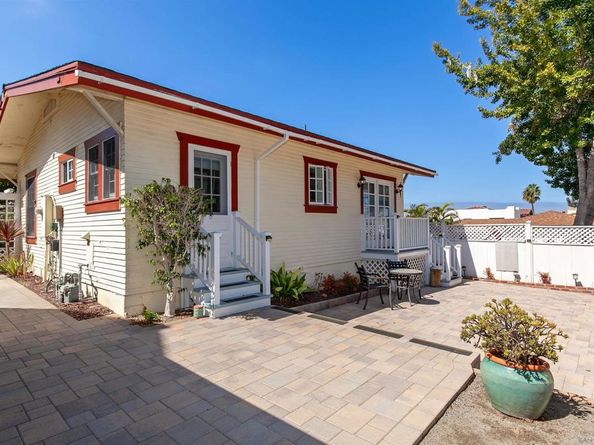 2544 Juan St, San Diego CA 92110