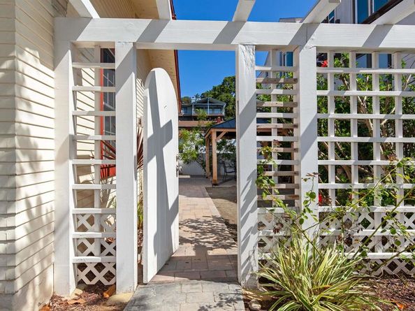 2544 Juan St, San Diego CA 92110
