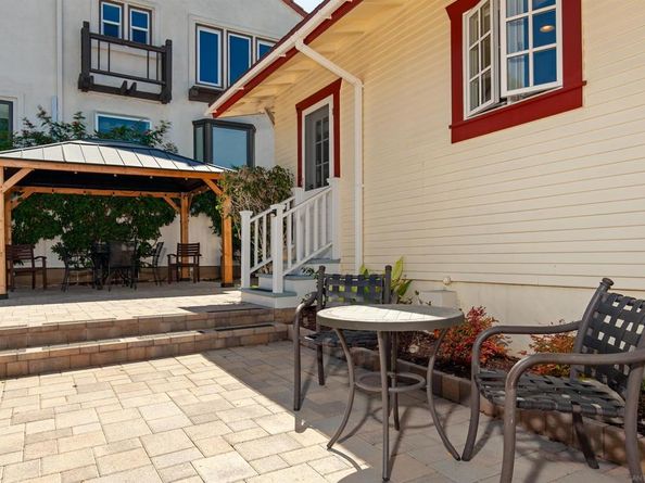 2544 Juan St, San Diego CA 92110