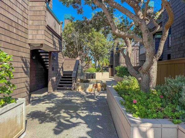 4435 Nobel Dr Unit 19, San Diego CA 92122