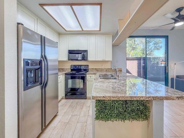 4435 Nobel Dr Unit 19, San Diego CA 92122