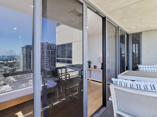 700 Front St 1402, San Diego CA 92101