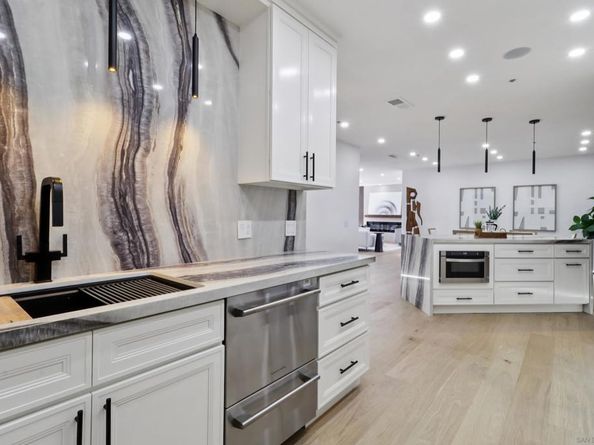 700 Front St 1402, San Diego CA 92101