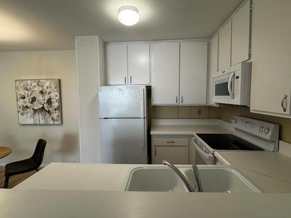 1885 Diamond St 2235, San Diego CA 92109