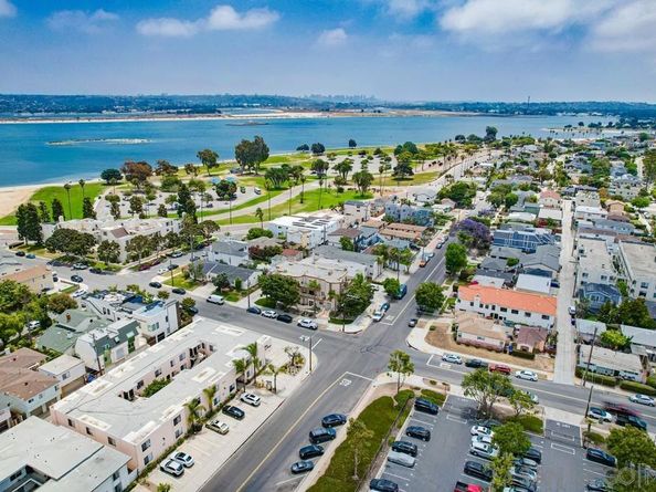 1703 La Playa Ave B, San Diego CA 92109