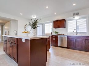 1703 La Playa Ave B, San Diego CA 92109