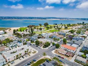 1703 La Playa Ave B, San Diego CA 92109