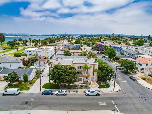 1703 La Playa Ave B, San Diego CA 92109