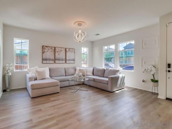 1225 Camino Avalon, Chula Vista CA 91913