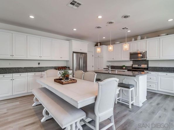 1225 Camino Avalon, Chula Vista CA 91913