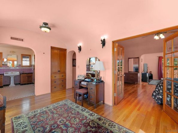 4010 S Hempstead Circle, San Diego CA 92116