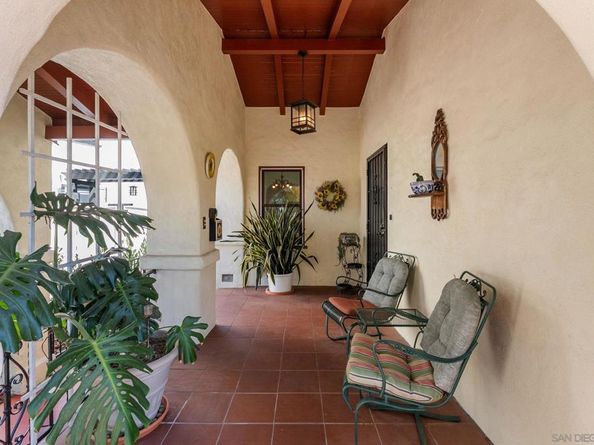 4010 S Hempstead Circle, San Diego CA 92116