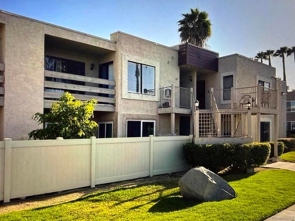 425 Autumn Dr 25, San Marcos CA 92069