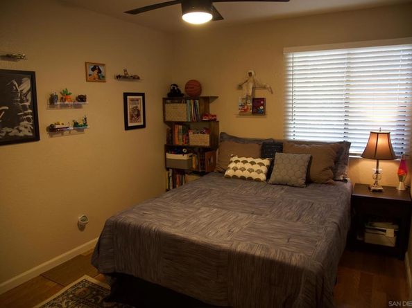 425 Autumn Dr 25, San Marcos CA 92069