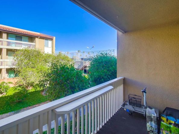 1855 Diamond St 201, San Diego CA 92109