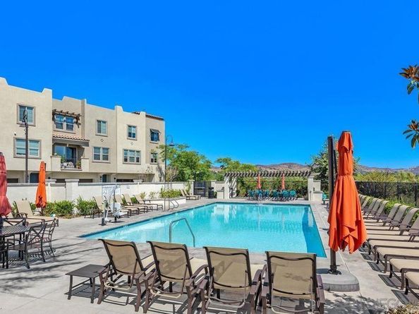 317 Brookside Way, Santee CA 92071