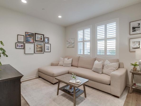 317 Brookside Way, Santee CA 92071