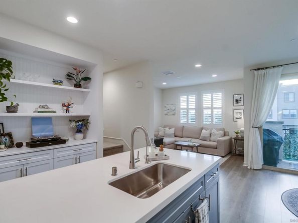 317 Brookside Way, Santee CA 92071