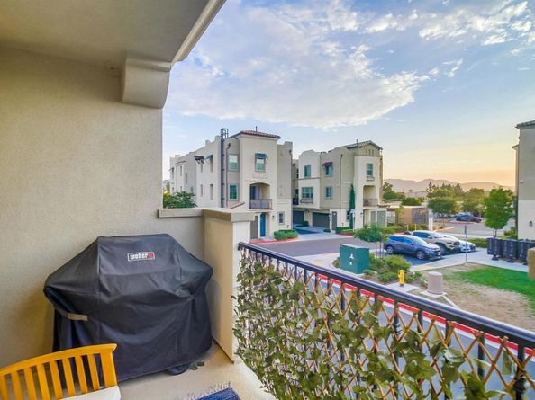 317 Brookside Way, Santee CA 92071
