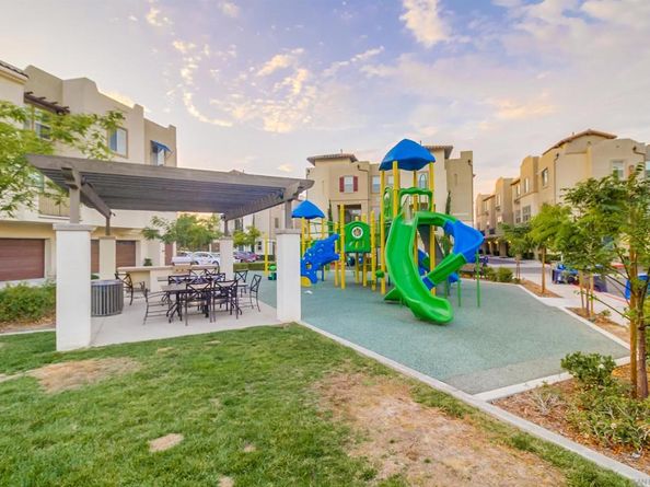 317 Brookside Way, Santee CA 92071