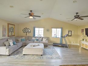 6387 Anvil Lake Ave, San Diego CA 92119