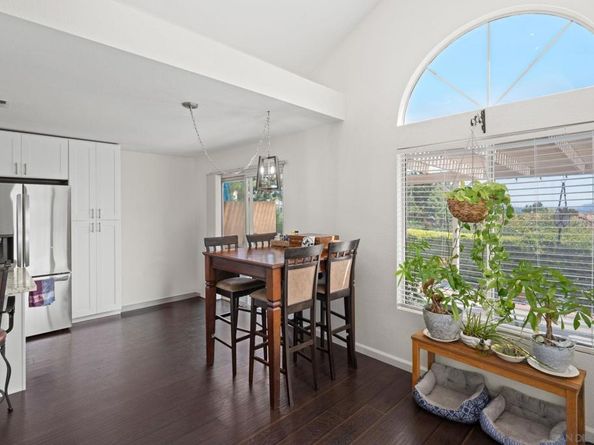 1709 Doral Gln, Escondido CA 92026