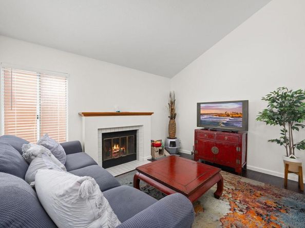 1709 Doral Gln, Escondido CA 92026