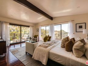 9234 Kinglet Drive, Los Angeles CA 90069