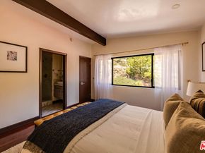 9234 Kinglet Drive, Los Angeles CA 90069