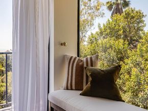 9234 Kinglet Drive, Los Angeles CA 90069